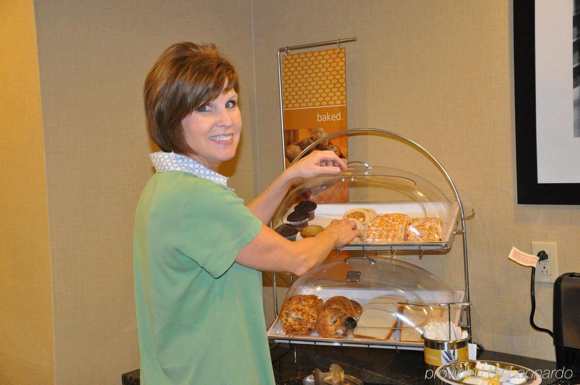 Hampton Inn Winfield Tucker Restoran fotoğraf